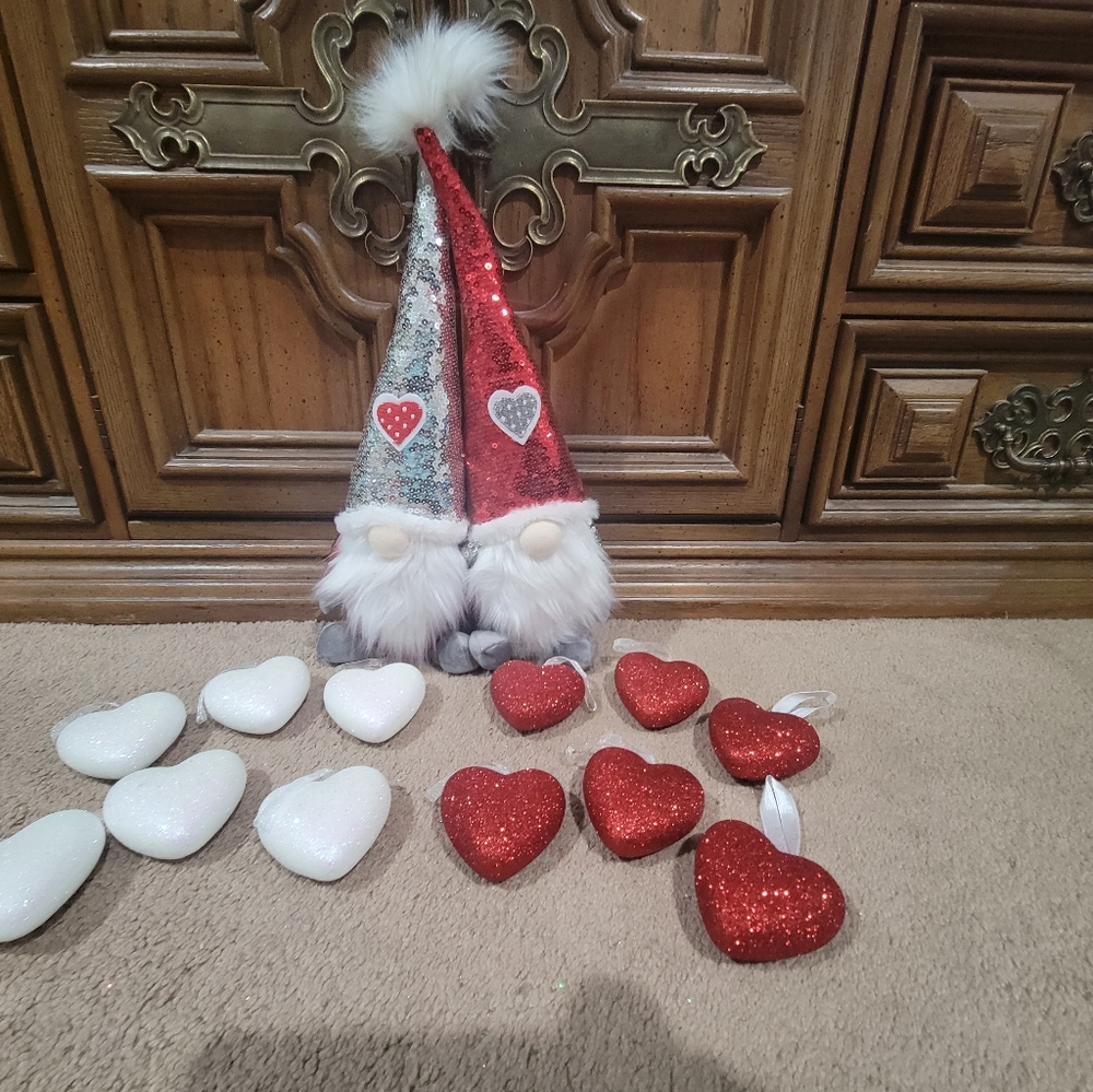 Valentine Gnome Decor with Glitter Hearts